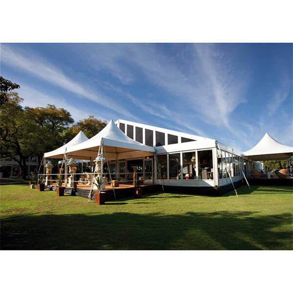 Outdoor Wedding Tents That Impress