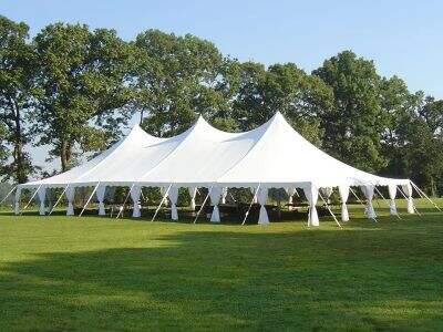 Qué hace que una carpa para bodas sea ignífuga y segura