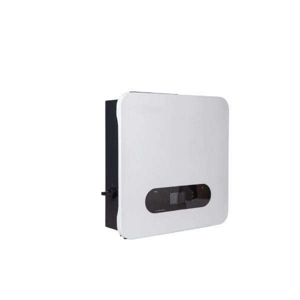 Maximizing energy efficiency with a three-phase solar inverter