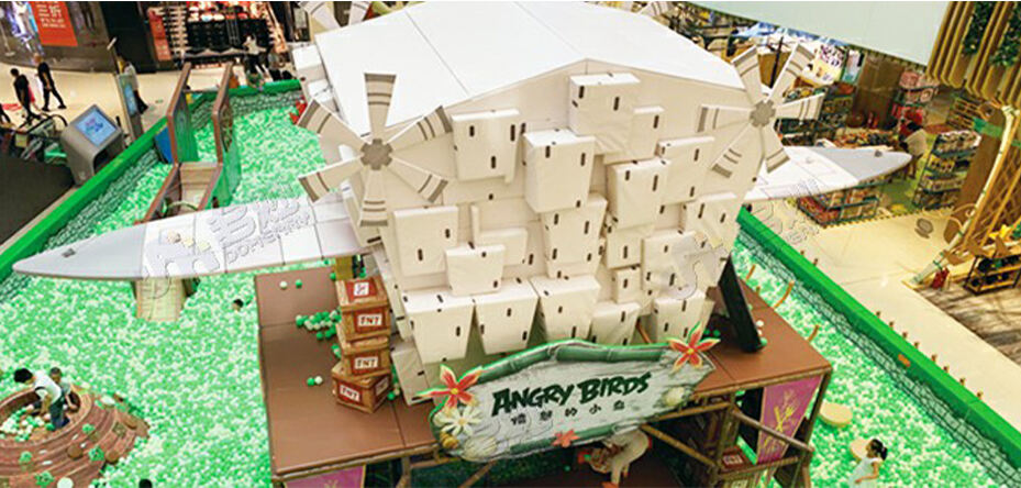 Park rozrywki Angry Birds: zabawa z procą