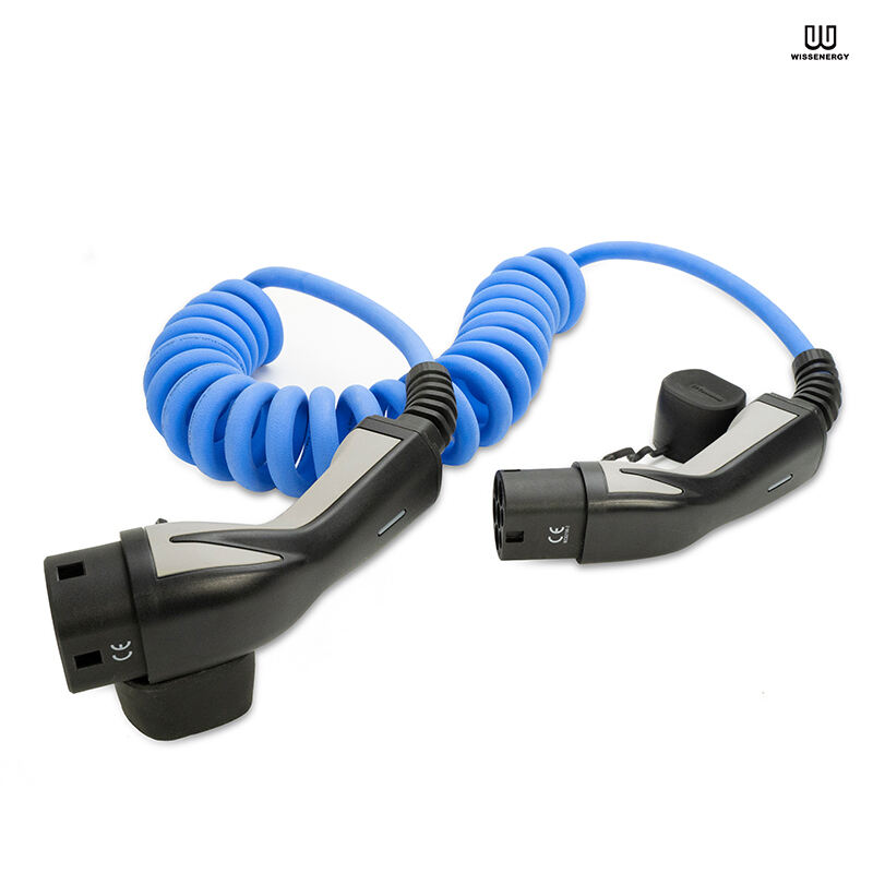 Kabel EV (32A, 1 fáze, 7.2 kW) s prodlužovacím kabelem typu 16 5 stop/2 m mezi zásuvkou a samčím, kabelem na nabíjení pružinou