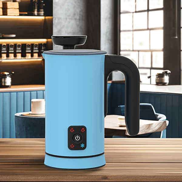 Make Every Morning a Barista Experience with an Easy-to-Use Milk Steamer