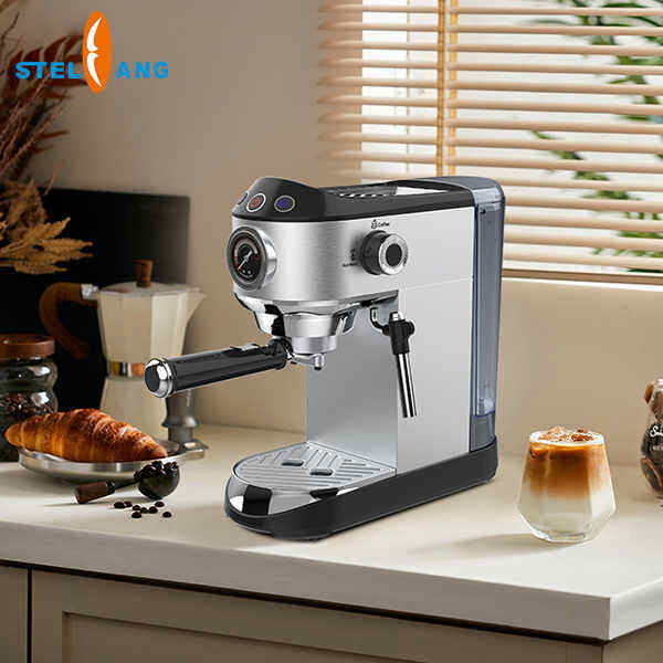 Get Your Daily Caffeine Fix with Ease - The Best Espresso Machines with Milk Steamers On the Marke