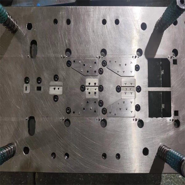 Offrir des services de fabrication de fraises et de matrices de haute qualité pour divers secteurs industriels