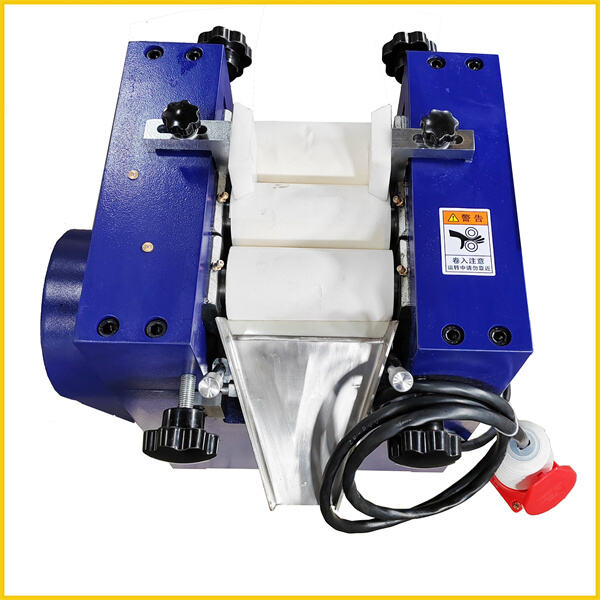 Precise and consistent formulations with a cosmetics three roll mill