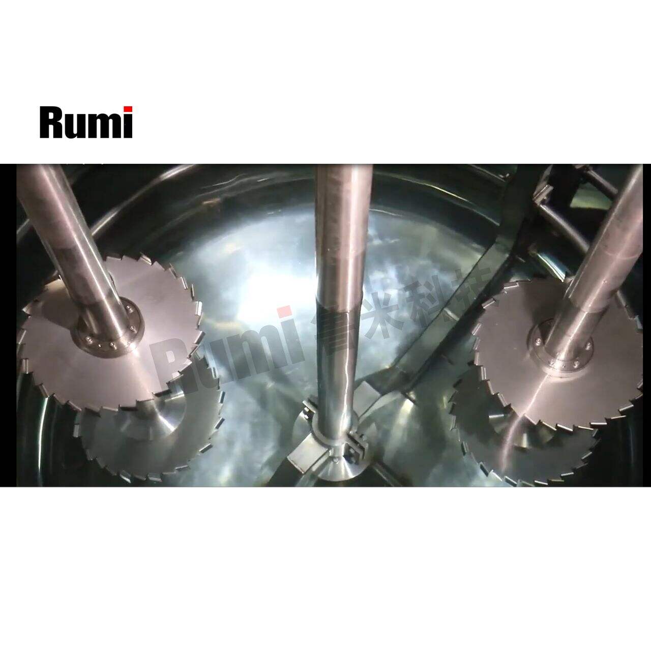 Éliminez les grumeaux et réduisez le temps de mélange avec un mélangeur à dispersion haute performance.