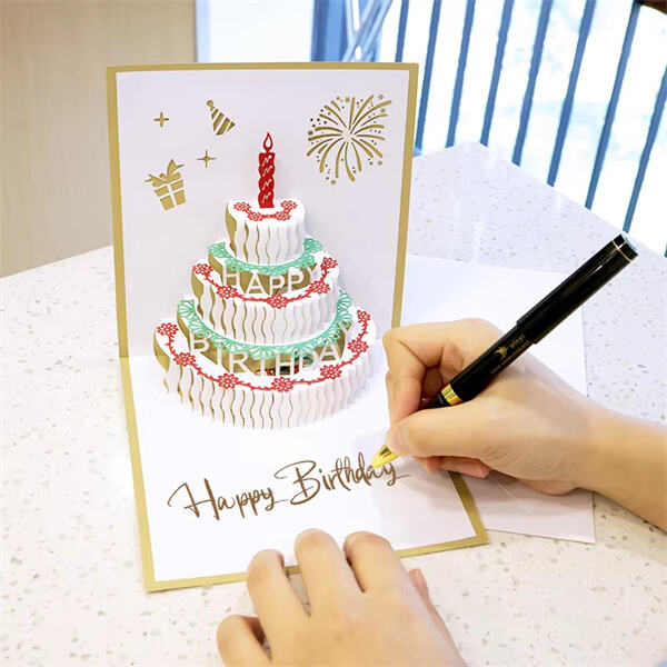 Cartes pop-up 3D créatives et amusantes pour les anniversaires