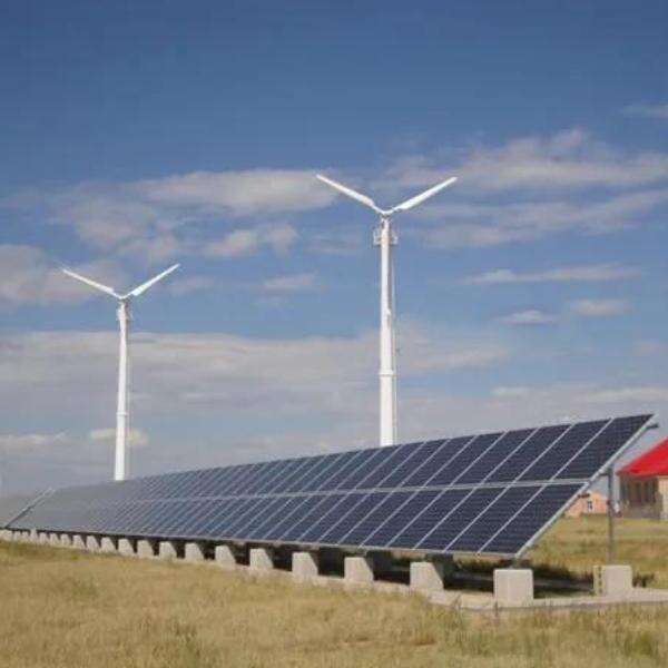 Innovation in Solar Wind Turbine Technology