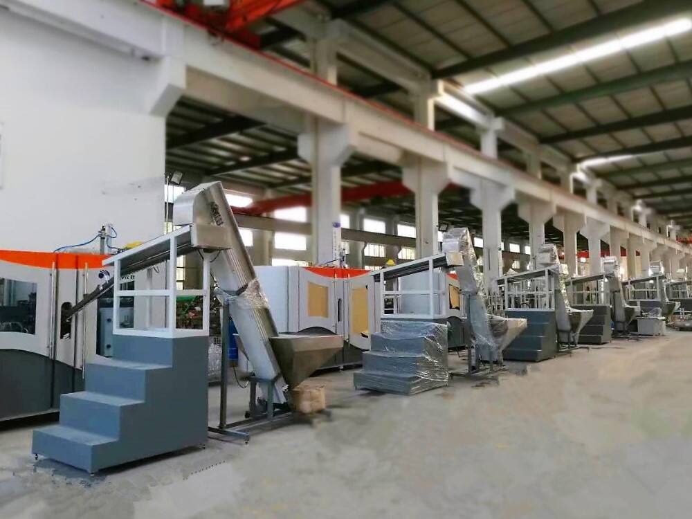 Blowing Machine Working Plant