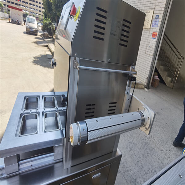 Verwendung der automatischen Fastfood-Tray-Sealer-Maschine