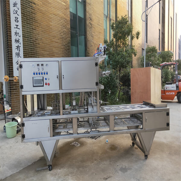 Safety of a Pet Food Filling and Sealing Machine Outdoor