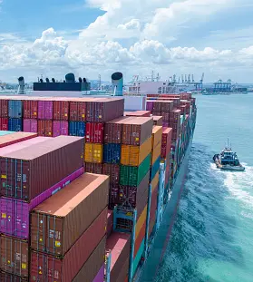 Efficient and Reliable Container Shipping for Global Trade