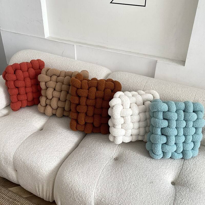 OEM Knot Pillow Square Ball  Decorative Knot Throw Pillows with Soft Lamb Fleece Fabric for Couch Bed  Knotted Home Decor manufacture