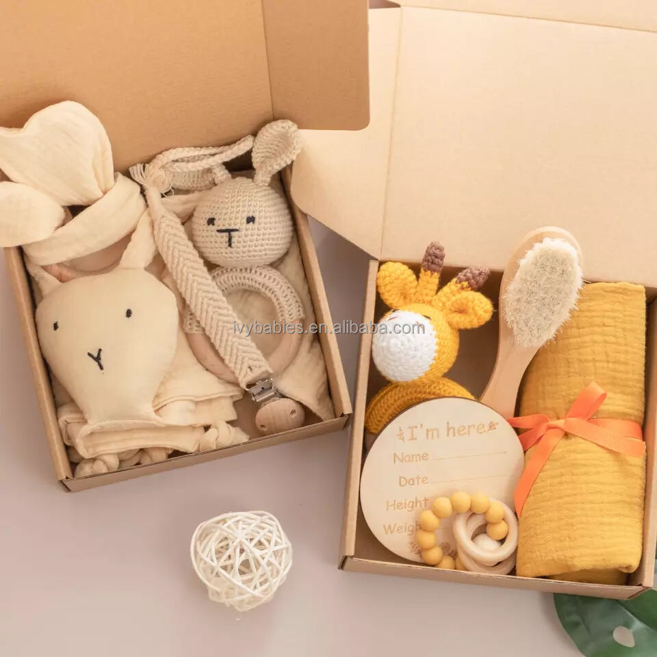 New born baby luxury gift set New born Baby Shower Gift set Wooden Toy Bath brush muslin blanket box gift sets supplier