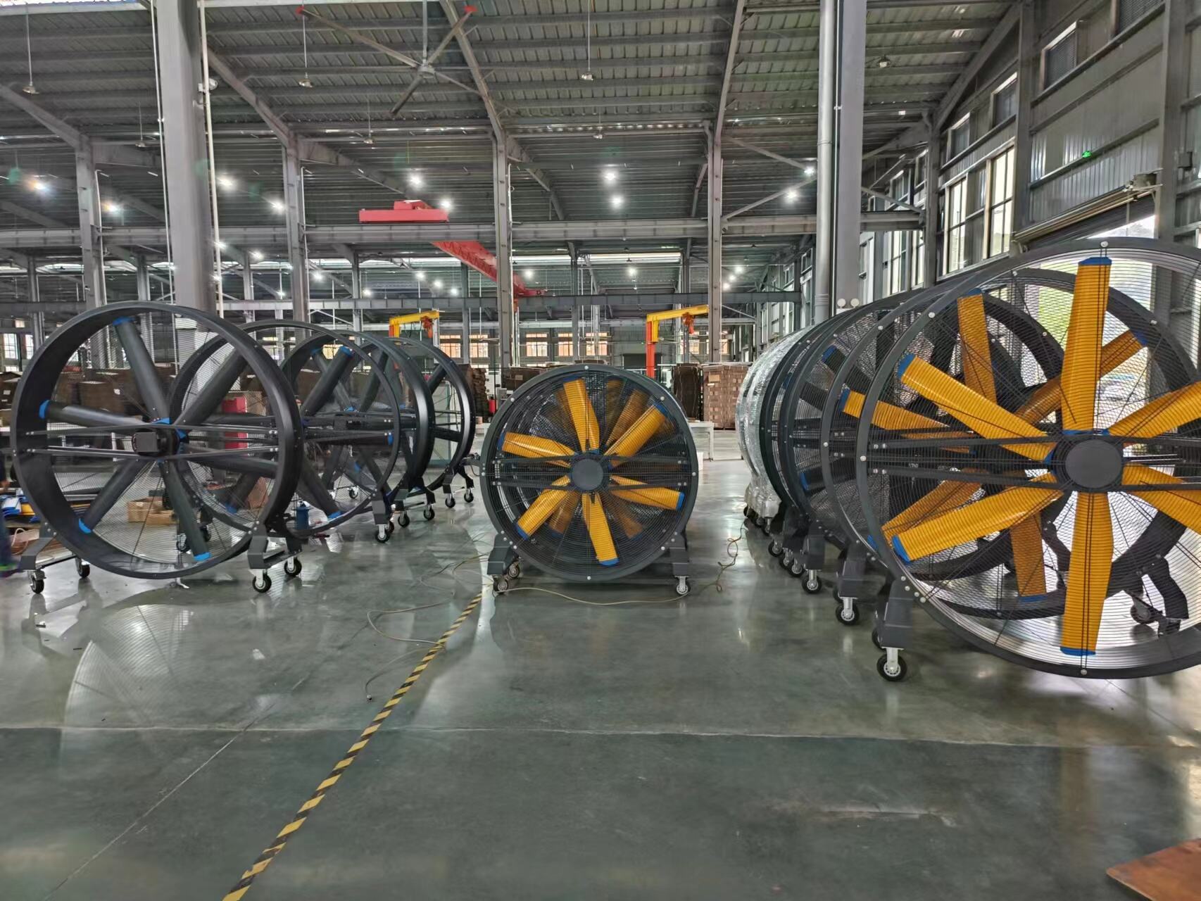 Free Standing Large 1500mm 2000mm mobile movable brushless fan industrial cooling fan gym fan details