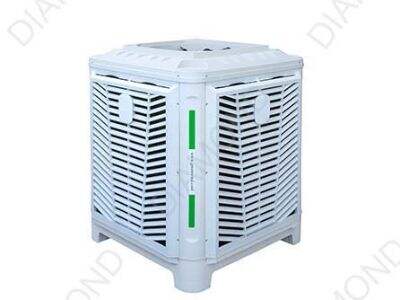 Outdoor Misting Fans Create Comfortable Dining Areas on Urban Patios