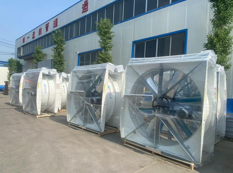 Factory Supplier 72 inch Cyclone Circulation Fans Cattle House Energy-saving Ventilation System roof ventilators supplier