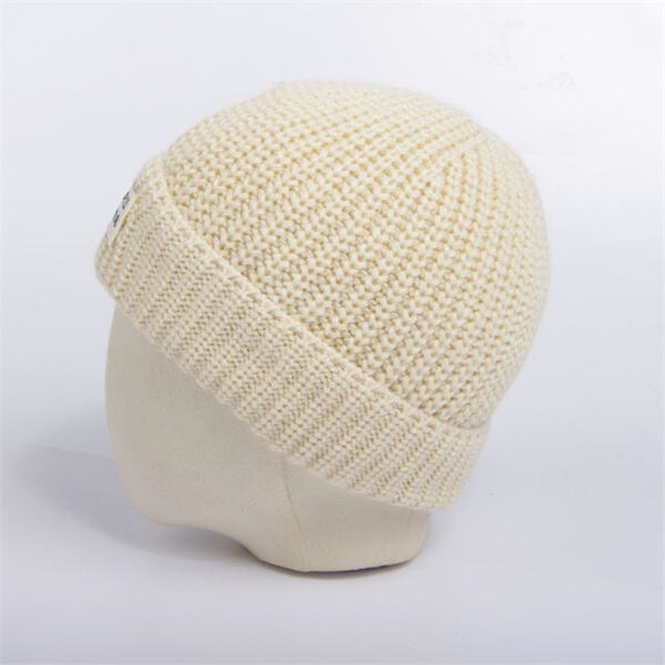 How to Utilize Knitted Children's Hats?