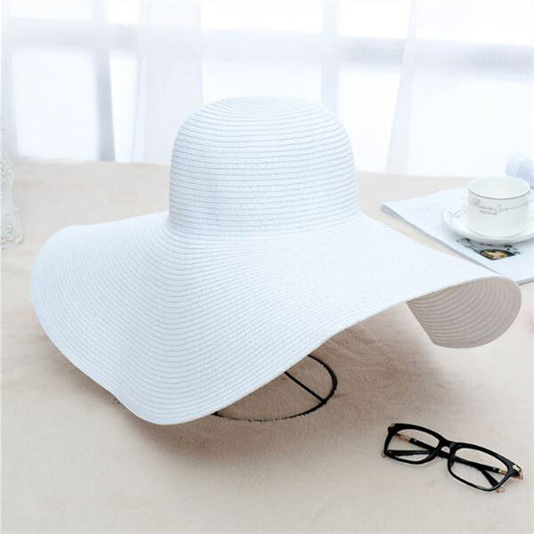 Simple suggestions to Use the Big beach hat