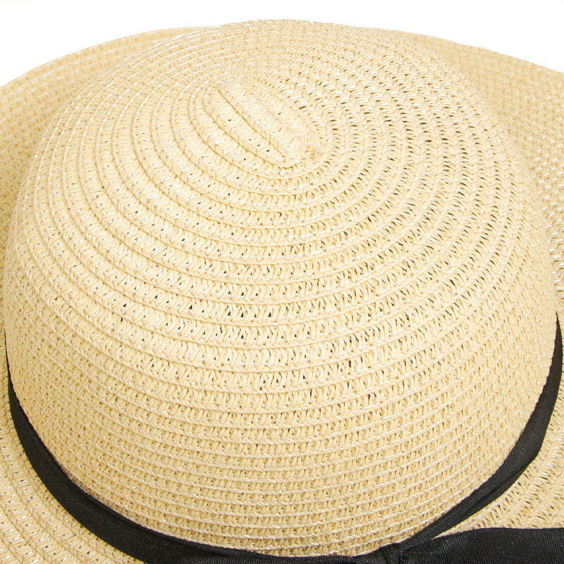 Straw hat for women with domed bow and large brim