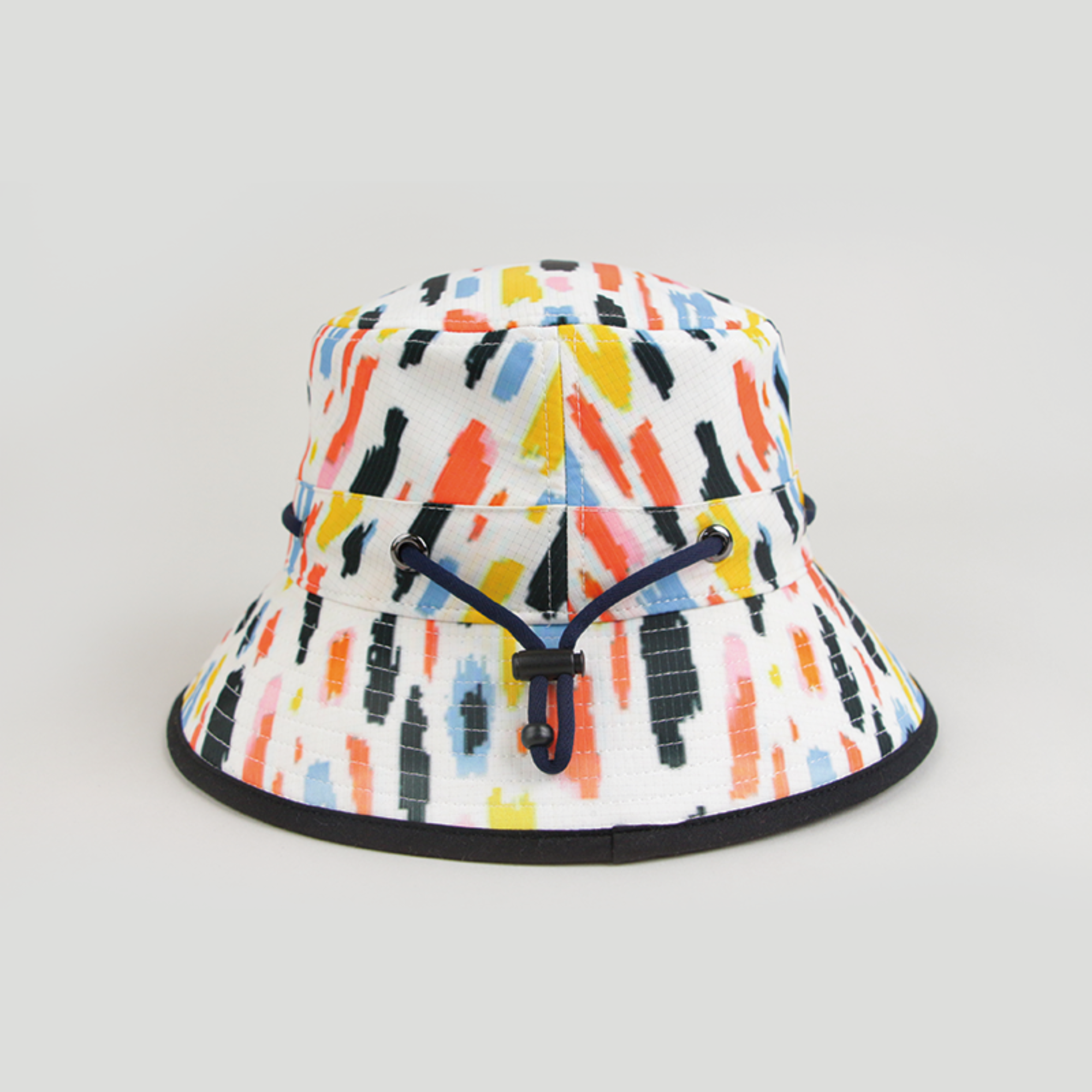 قبعة دلو ملونة