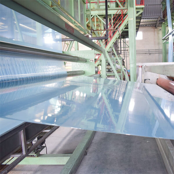 Feuilles de polyéthylène transparent pour tous les propriétaires de serres
