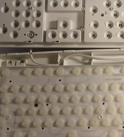 Maintenance and maintenance of keyboard membrane