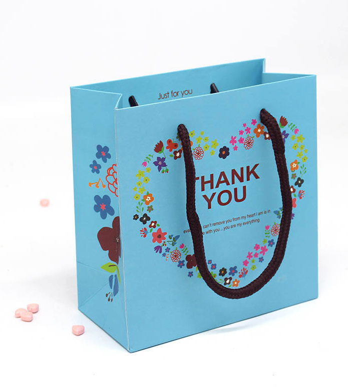 Customize Your Packaging with Jinlichang's Paper Bags