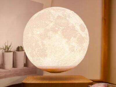 HCNT Levitating Moon Lamps: Turn Your Place Into Space