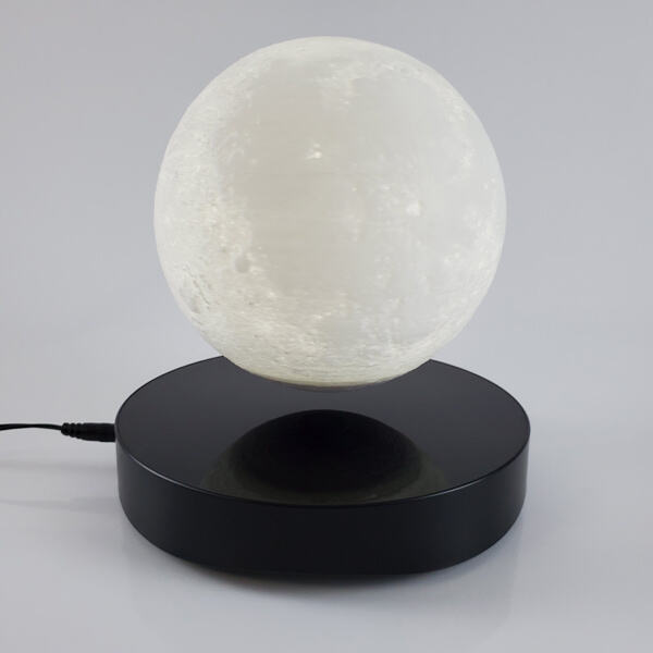 Innovation of The Moon Magnetic Lamp