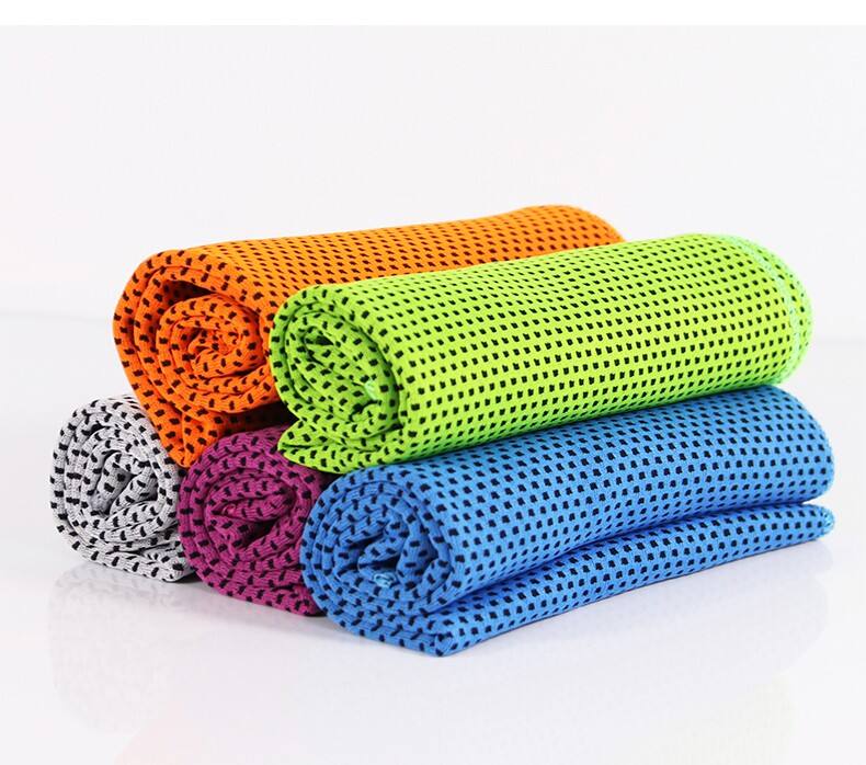 Colorful Portable Quick Dry Towel 30x80cm With Silicone Case supplier