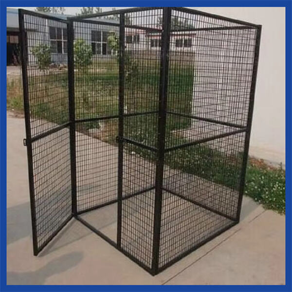 Portable Steel Cage for the Best Travel Experience with Your Pe