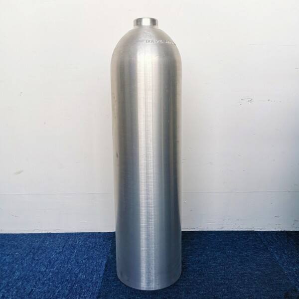 Земете своята плуване с вас, независимо къде отивате с мини бутилката