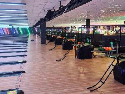 Сучасне обладнання для боулінгу для професійних навчальних закладів