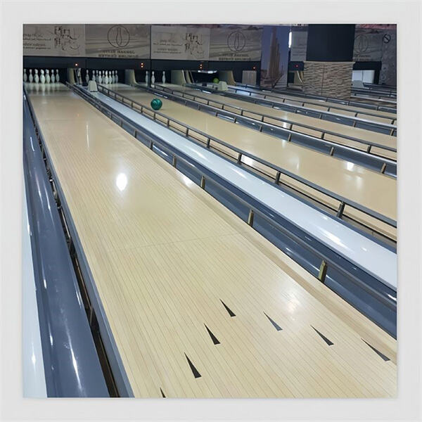 Hebe dein Spiel mit hochwertigen Bowlingartikeln und Zubehör aufs nächste Level.