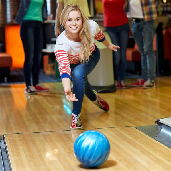 Come utilizzare l'attrezzatura da bowling