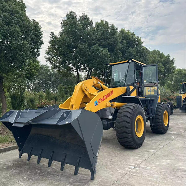 Ratais valdomas skid steer