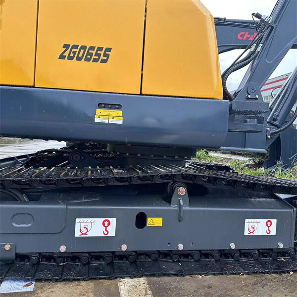 Скористайтесь Міні Екскавор Small Digger для всіх своїх потреб у копанні.