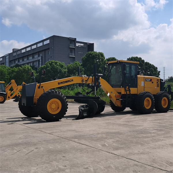 الفوائد باستخدام جرار زراعة الأرز من نوع الركوب