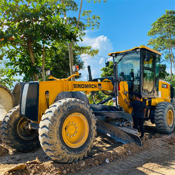 حقق توزيعًا متساويًا وعمق زراعة مناسبًا باستخدام ماكينة زراعة الأرز بصفين.