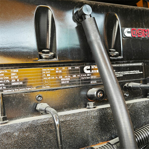 Chứng kiến sự hiệu quả và năng suất của máy xúc lốp lớn khi hoạt động.