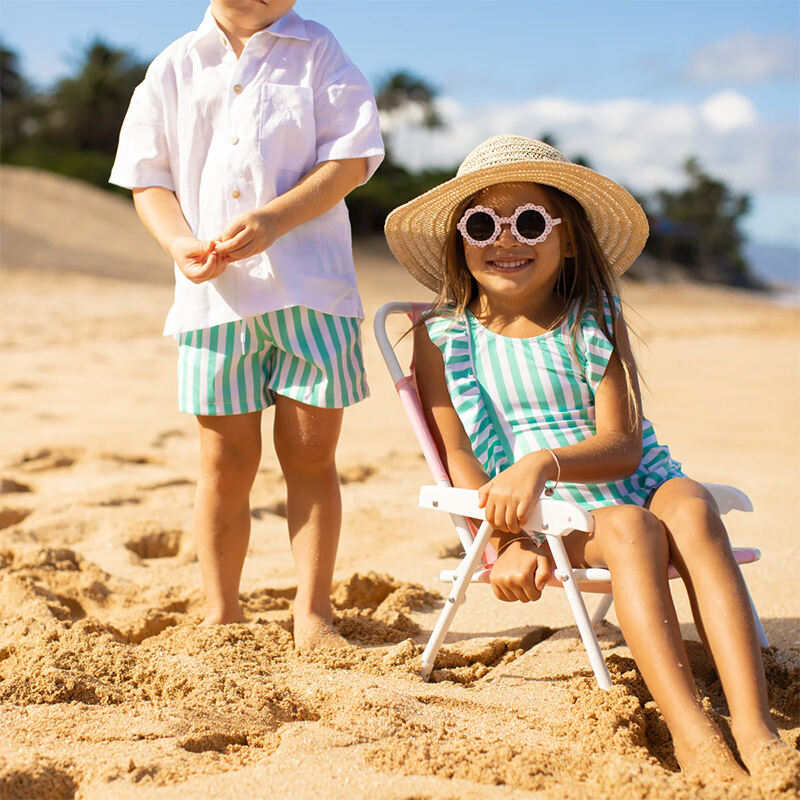 Strip Printing Hawaii Style Family Matching Beachwear details