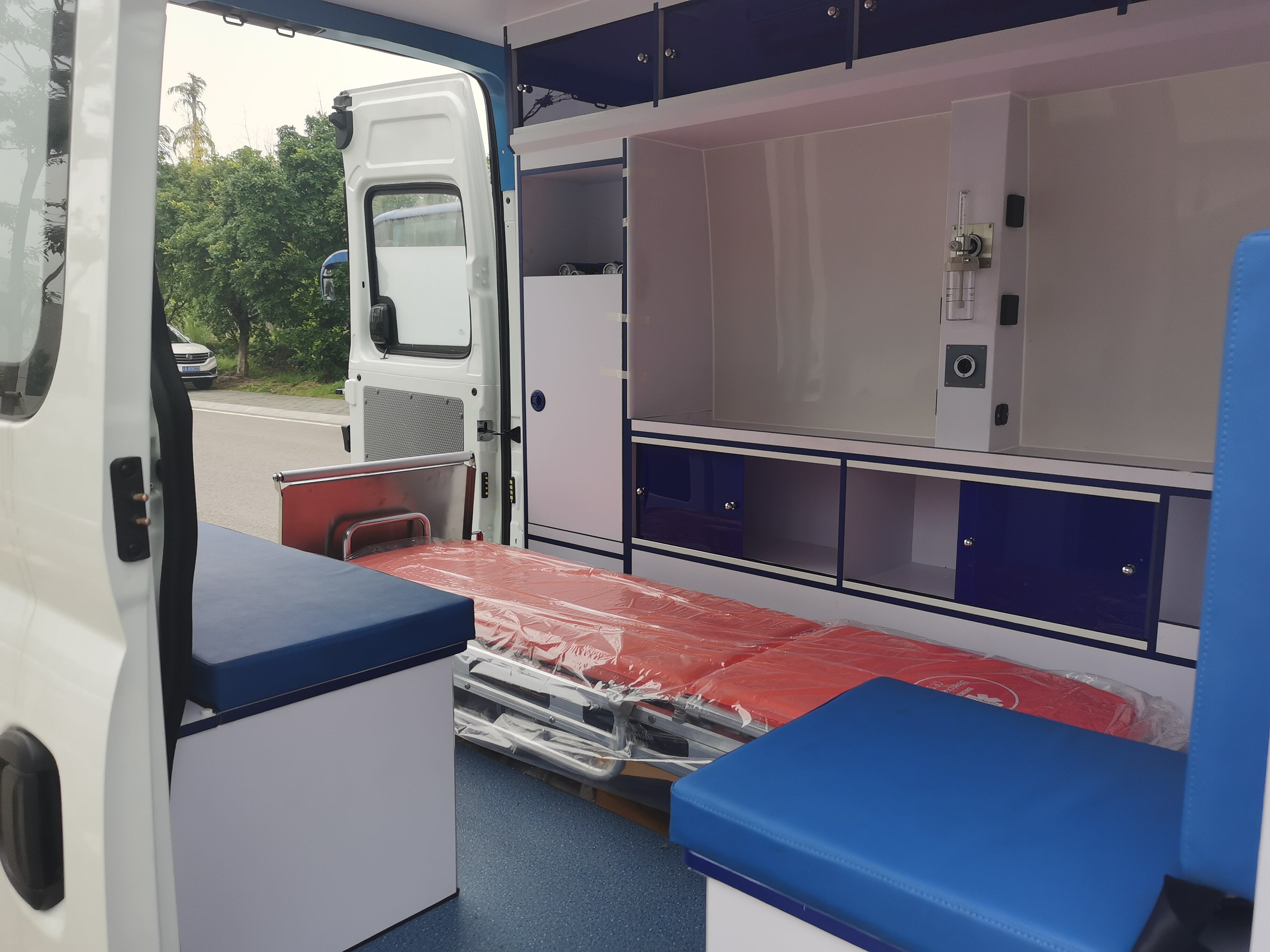 2023 Transit V80 Ambulance Vehicle  details