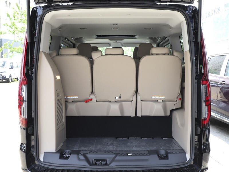 Ford E-Tourneo MPV supplier