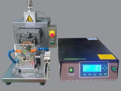 What thickness of wafers can the Mask Aligner used in the laboratory handle?