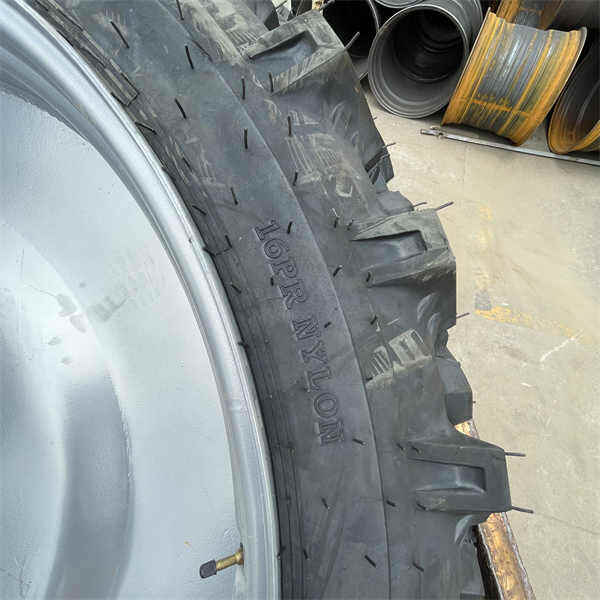 Expert guidance and support to help you choose the best forklift split rims for your business