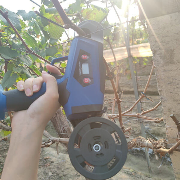 Protection and use of a Small Battery Operated Chainsaw