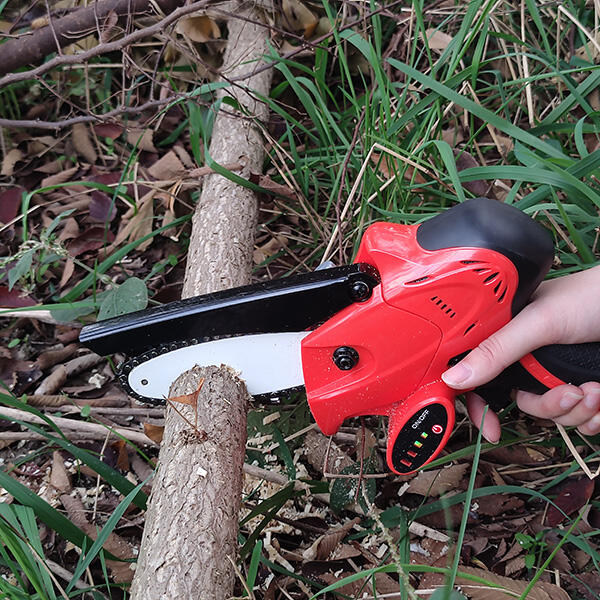 How to Use a Cordless Pruning Chainsaw