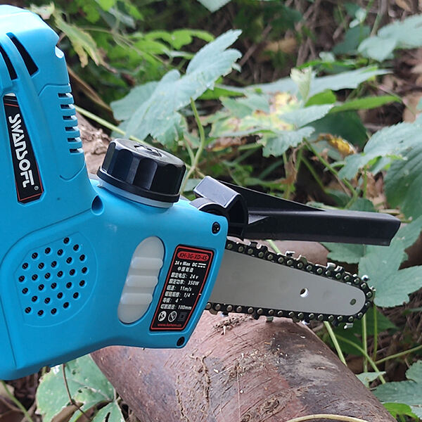 Utilize The Mini Cordless Chainsaw