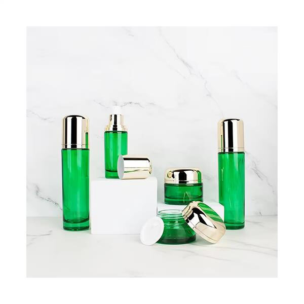 La bouteille à pompe pour maquillage